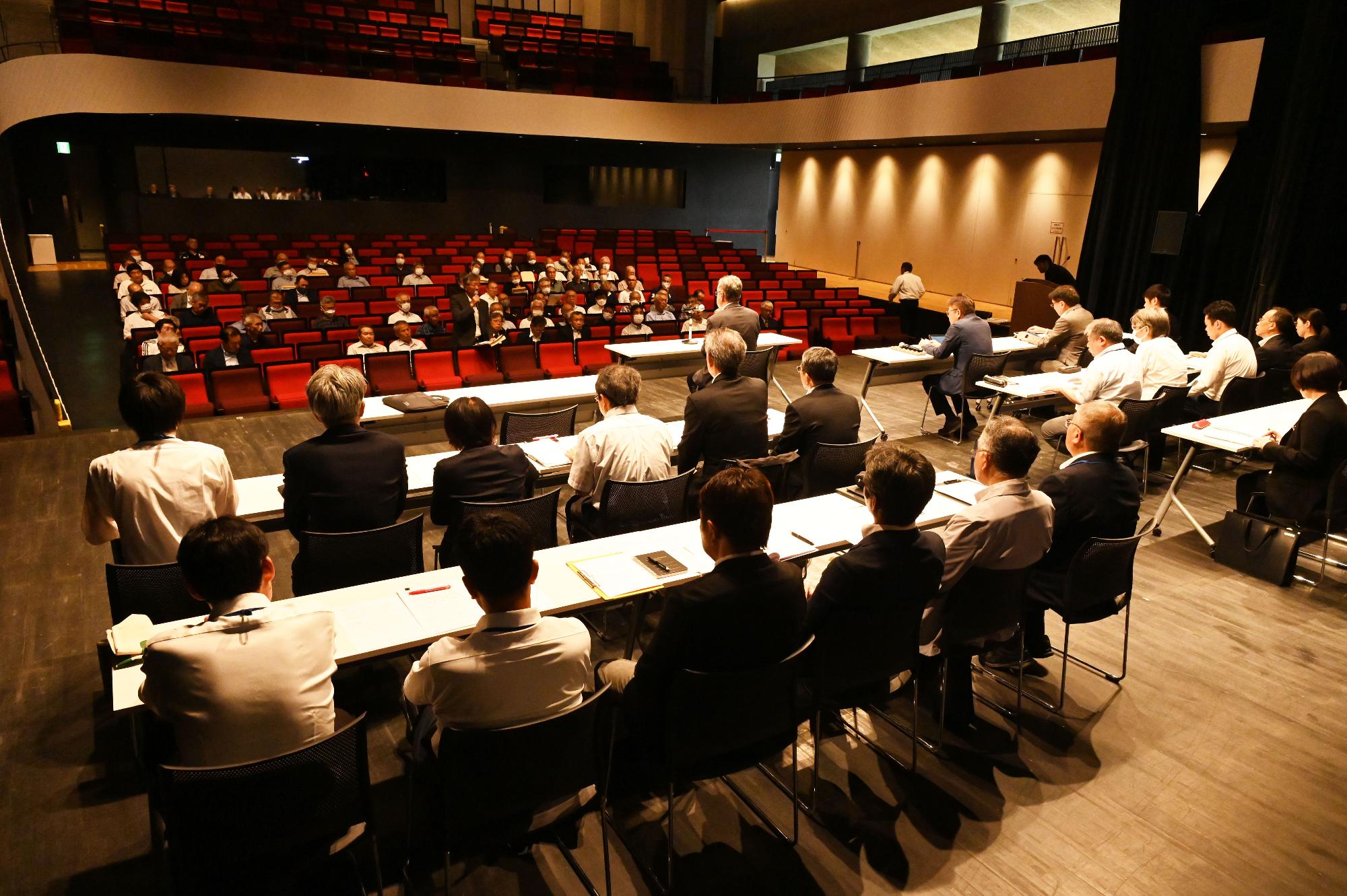 令和7年度前期総会・意見交換会の全体の様子